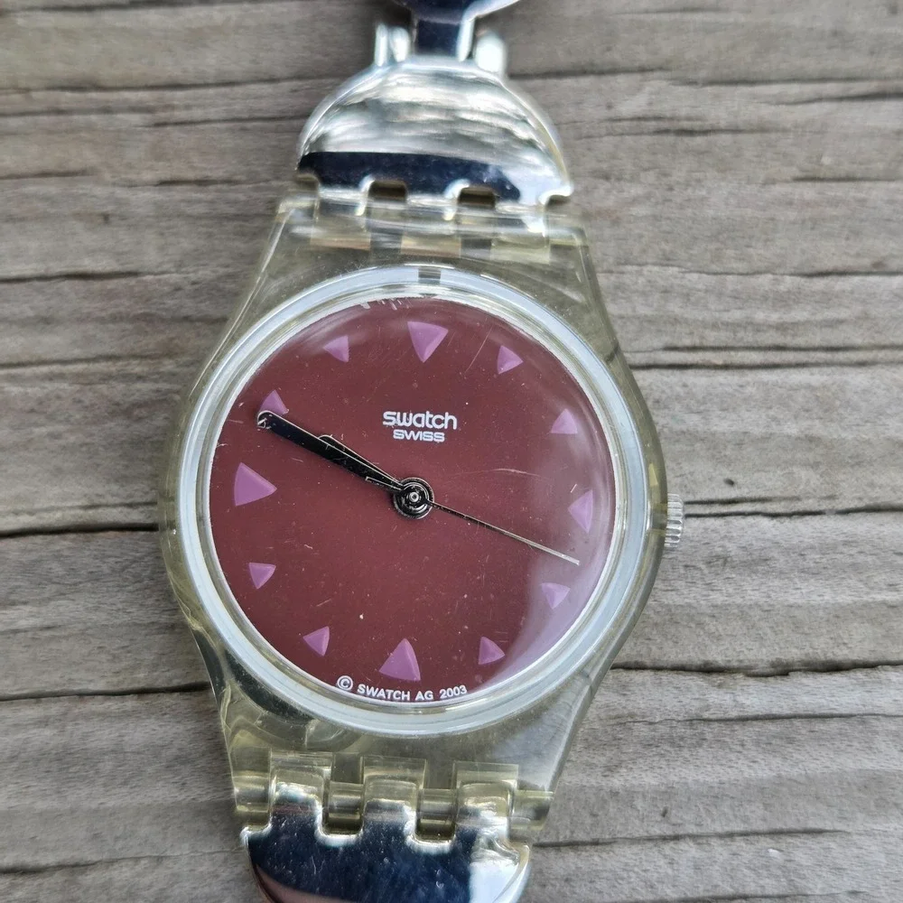 2003 Ladies SWATCH Vida Circular Swiss Bracelet Watch, Silver Tone Maroon LK244G